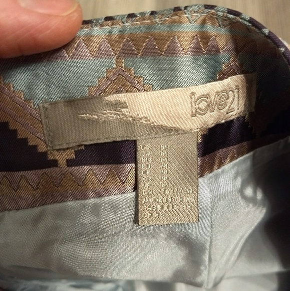 EUC Tribal Dress Shorts - Picture 3 of 4